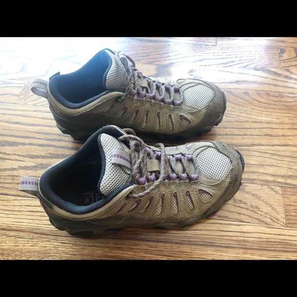 Oboz Shoes Oboz Hiking Shoes 85 Womens Poshmark